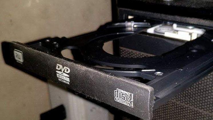 Usar a unidade de CD-R como uma ferramenta para fazer backup de dados cruciais certamente faz