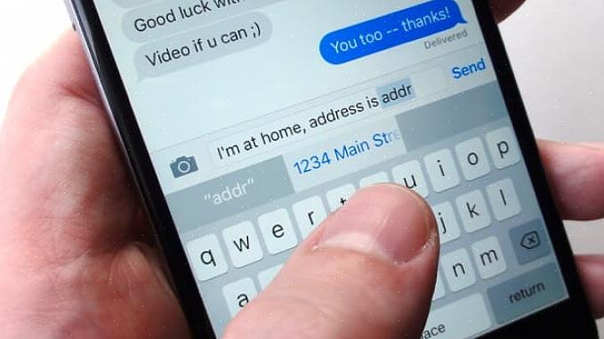 Você pode usar atalhos de mensagens de texto ao enviar mensagens para seus colegas de trabalho