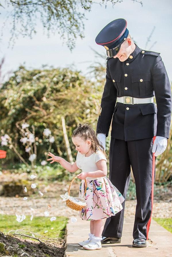 Veja o que deve ser feito quando você tem que organizar um casamento militar