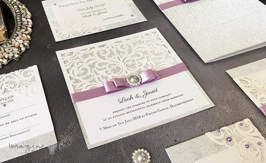 Os envelopes que deseja usar para seus convites de casamento