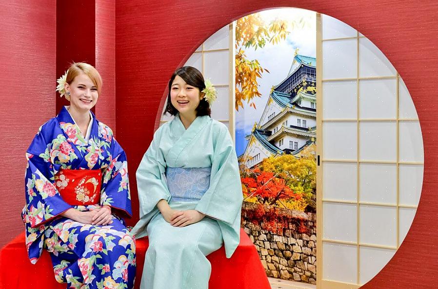 Pesquise online por lojas que vendem quimonos de casamento japoneses tradicionais