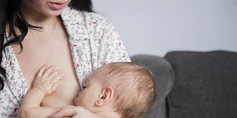 O site breast.feeding.blog.motherwear.com contém um link sobre vídeos de amamentação