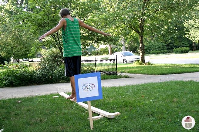 Organizar jogos olímpicos de quintal para seus filhos