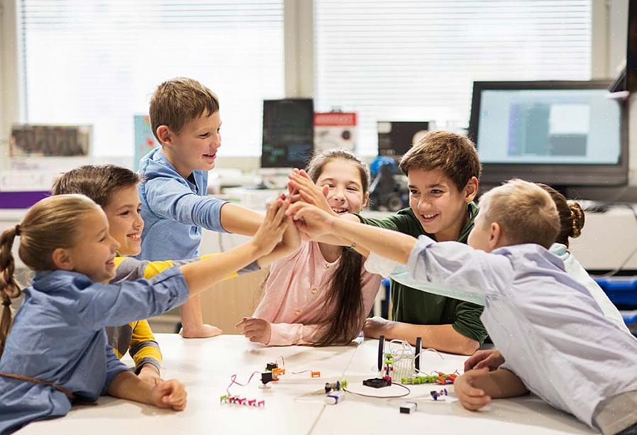 Se alguma dessas situações for a causa do comportamento de seu filho na escola