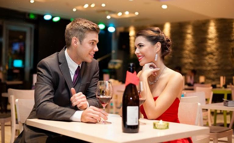 Porque os parceiros de speed dating têm pouco tempo para se conhecerem