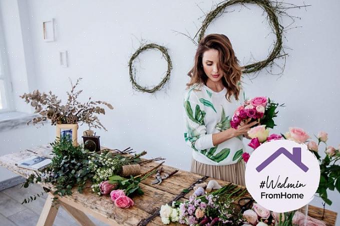 Depois de colocar todas as flores em seu buquê de casamento