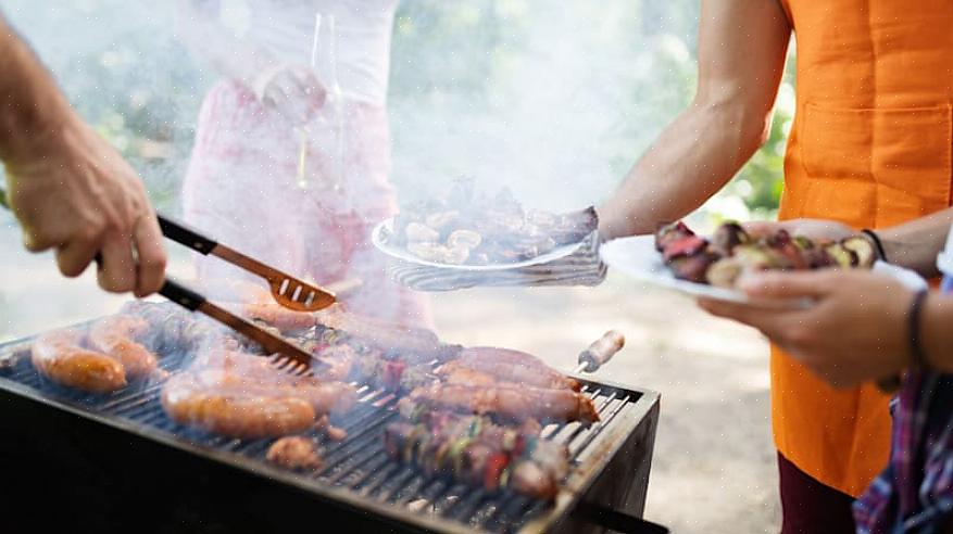 Aqui estão algumas dicas úteis para tornar o seu churrasco de 4 de julho um evento inesquecível