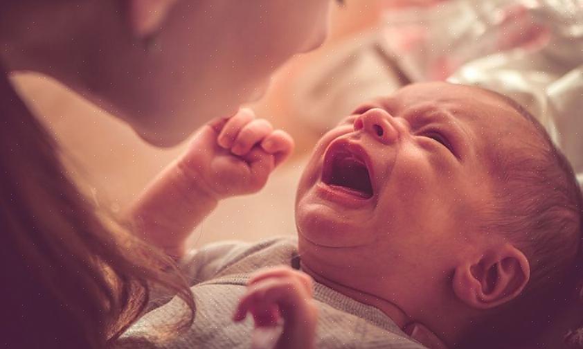 Para obter dicas sobre como acalmar um bebê que chora