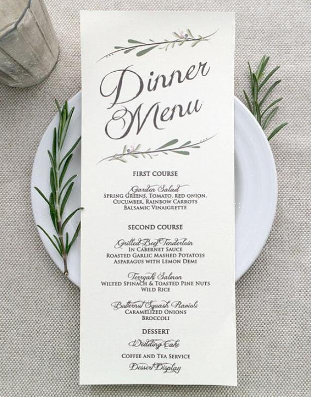 Faça uma lista de todas as coisas que você precisa levar em consideração ao planejar o menu do seu casamento