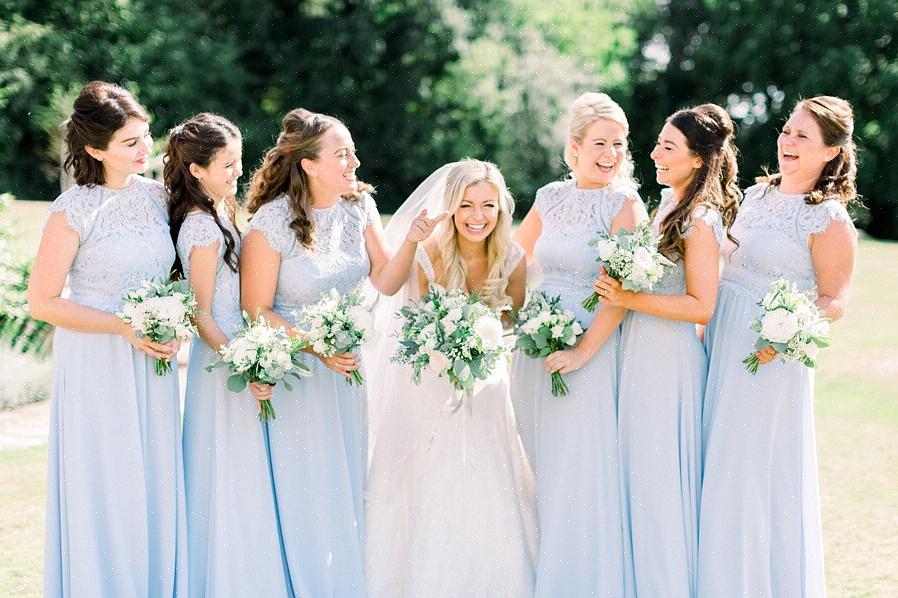 Você vai perceber que escolher vestidos de dama de honra para um casamento de inverno será muito mais fácil