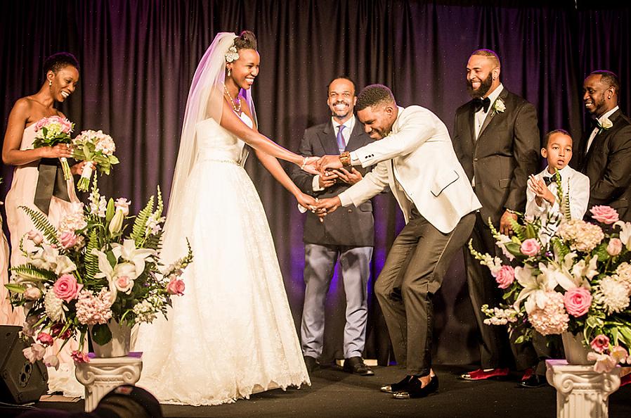 Escolher um fotógrafo de casamento para o seu casamento é uma das escolhas mais importantes para os noivos