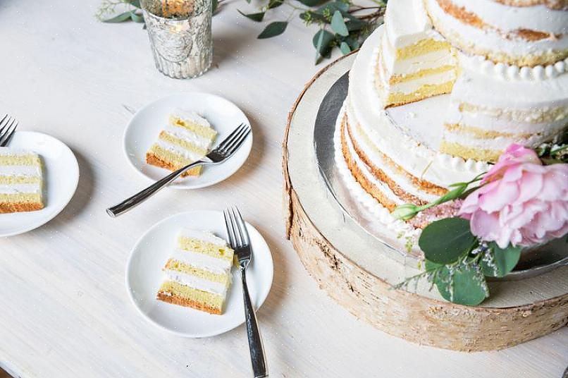 Abaixo estão algumas dicas para ajudar você a escolher o seu bolo de casamento perfeito