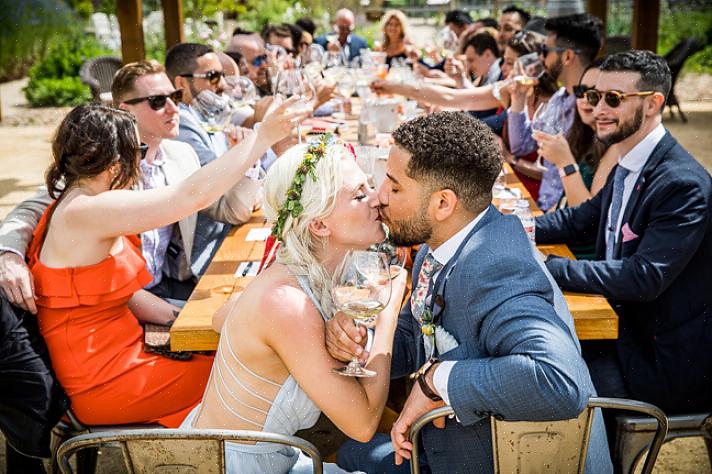 Combinar com o seu parceiro quanto dinheiro você vai gastar no dia do seu casamento