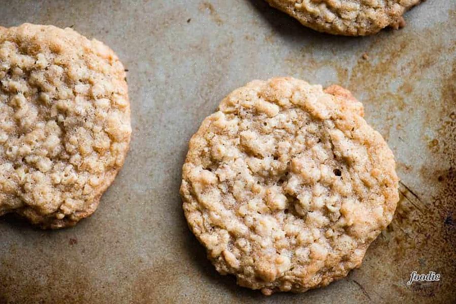 Se você quiser experimentar assar biscoitos de aveia macios