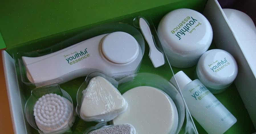 Use o Kit de Microdermoabrasão Residencial Youthful Essence para cuidar da sua pele