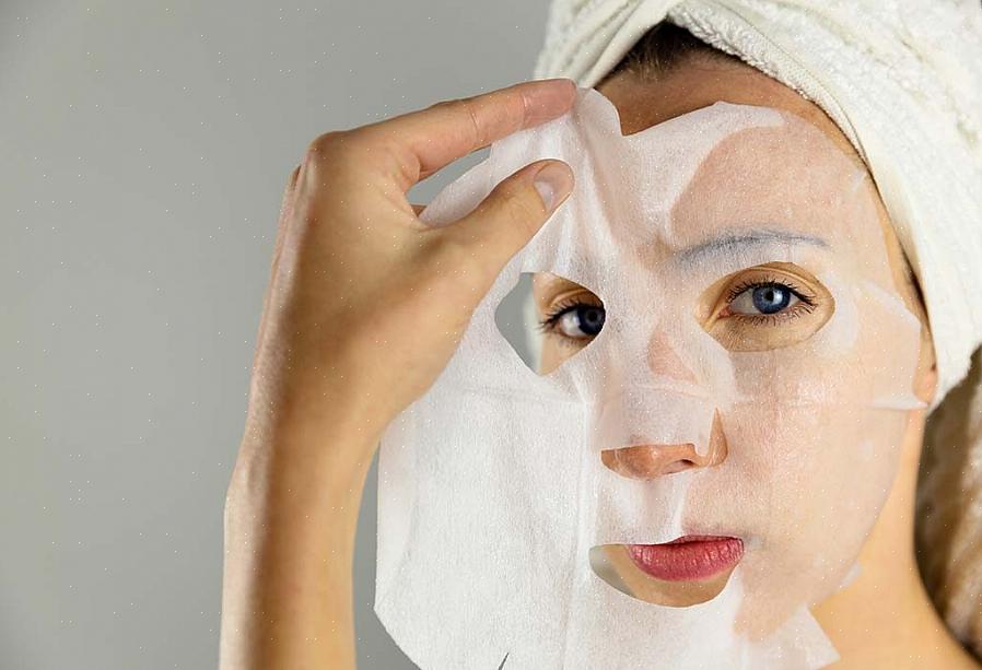 Isso torna mais fácil para você fazer suas próprias máscaras faciais caseiras para vários tipos de pele