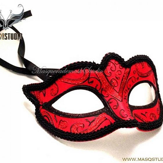 Se você precisa de uma máscara de estilo veneziano