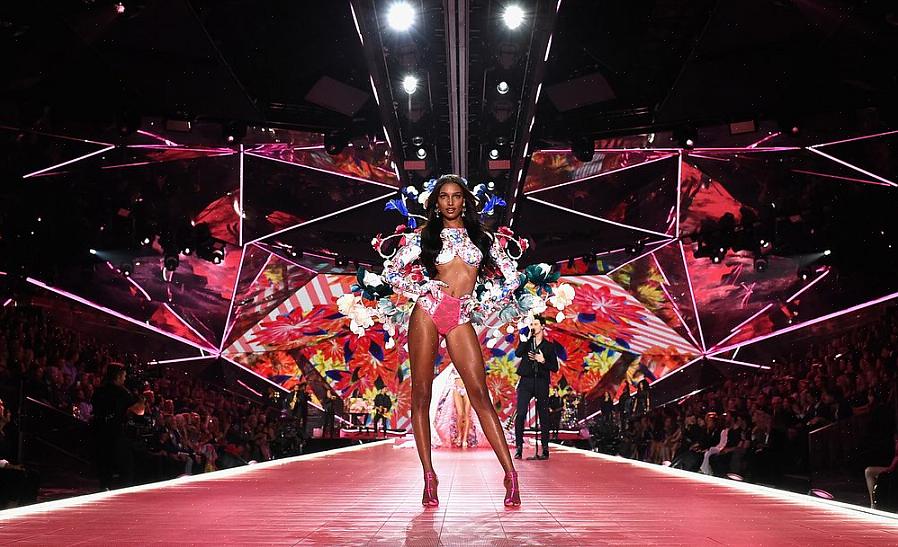 O Victoria's Secret Fashion Show é um evento de moda de alto nível para um fashionista não perder