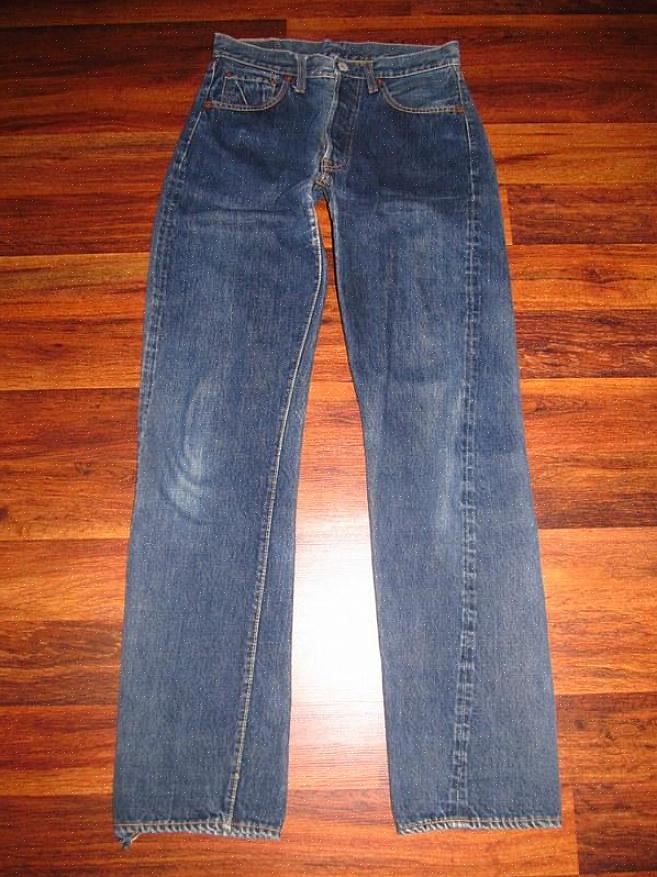 Você pode ter certeza que seus jeans vintage não ficarão parecidos com os de outra pessoa