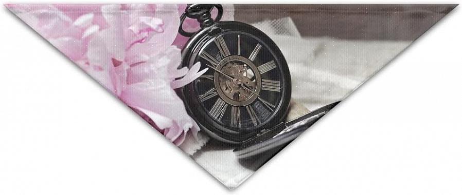 Lantejoulas ou flores de cetim para atualizar o visual da sua carteira de bandana