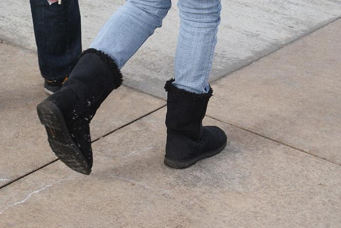 Não se sentirá confortável em usar botas de estilo Uggs de marcas diferentes