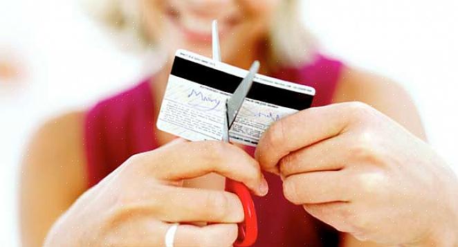 Use estas dicas para saldar dívidas de cartão de crédito