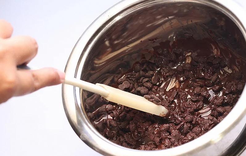 Pode ser igualmente seguro para derreter pedaços de chocolate