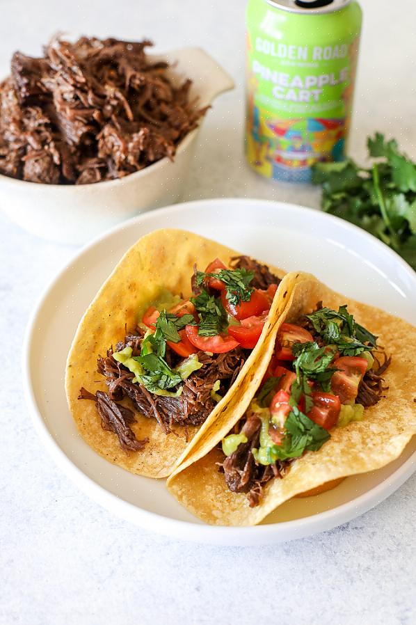 Veja sua família engolir esses deliciosos tacos de carne desfiada