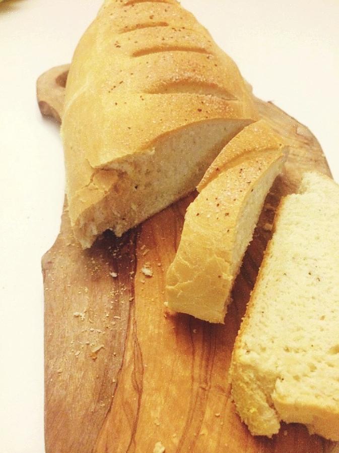 Aqui estão os passos sobre como fazer pretzels macios usando a máquina de pão