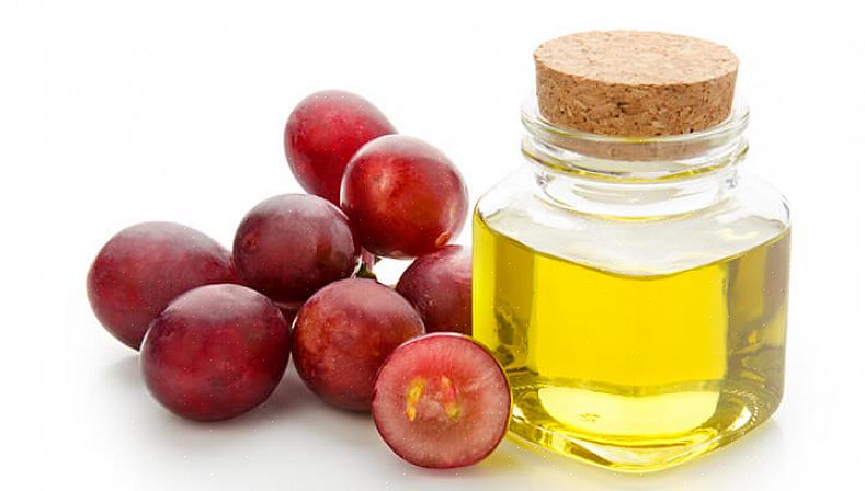 O extrato de semente de uva é um dos tipos mais procurados de óleo vegetal