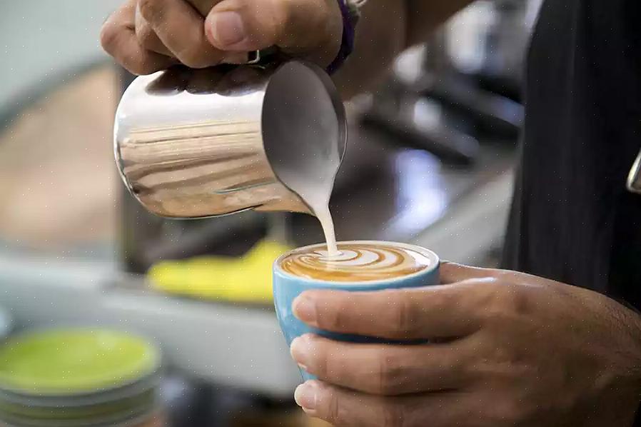 Chá ou refrigerantes descafeinados contêm menos cafeína do que o normal