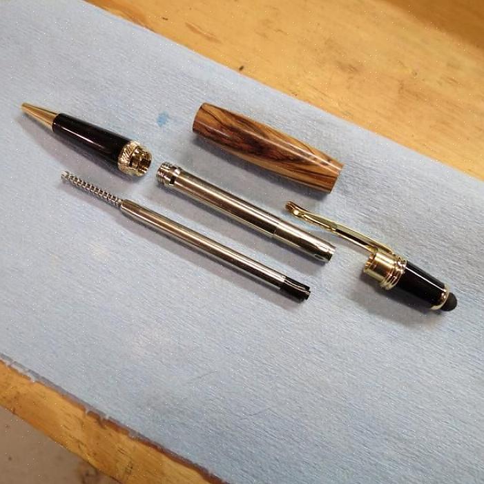 Faça canetas de madeira com diferentes tamanhos
