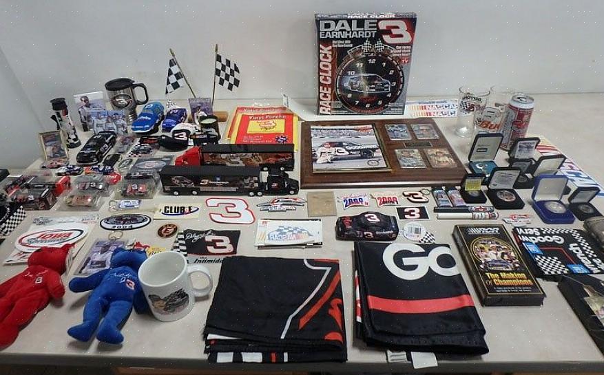 Colete novos pacotes de cartões NASCAR encontrados em lojas de brinquedos