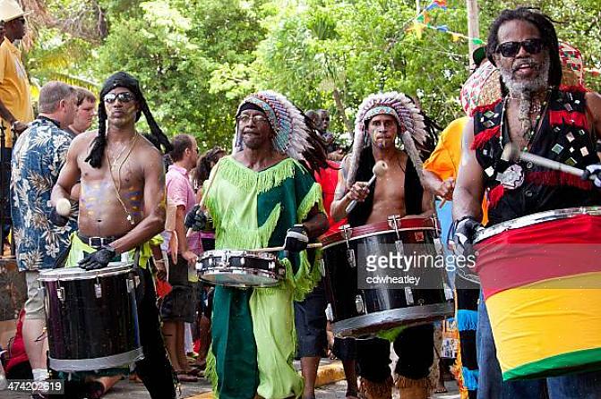 Eles têm uma seleção maravilhosa de música caribenha de calypso a soca