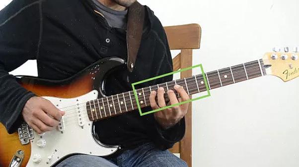 Aprenda sobre acordes básicos de guitarra