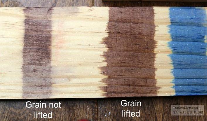 Você poderá facilmente usar ingredientes naturais para tingir a madeira