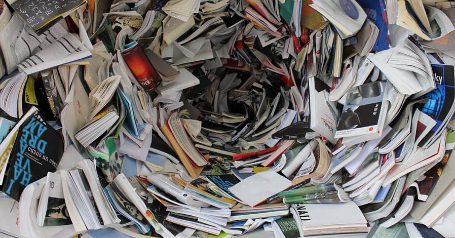 A maioria dos centros de reciclagem de papel apresenta sua organização na Internet para que as pessoas