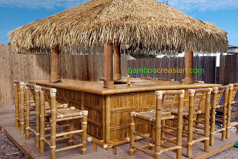 Coloque a cabana Tiki para cima