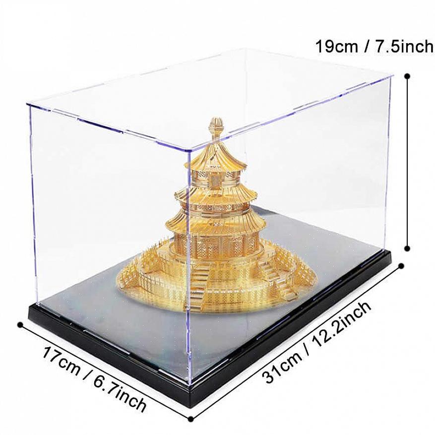 Uma vitrine feita de plástico é vista principalmente em lojas