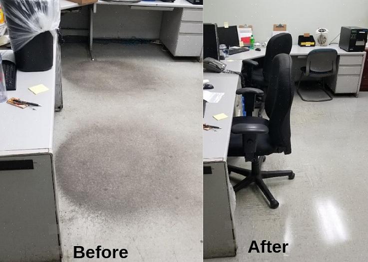 A melhor maneira de evitar que o piso de linóleo fique manchado é remover a cera velha antes de encerar