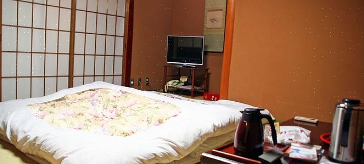 O futon japonês tradicional é projetado para permitir fácil dobramento