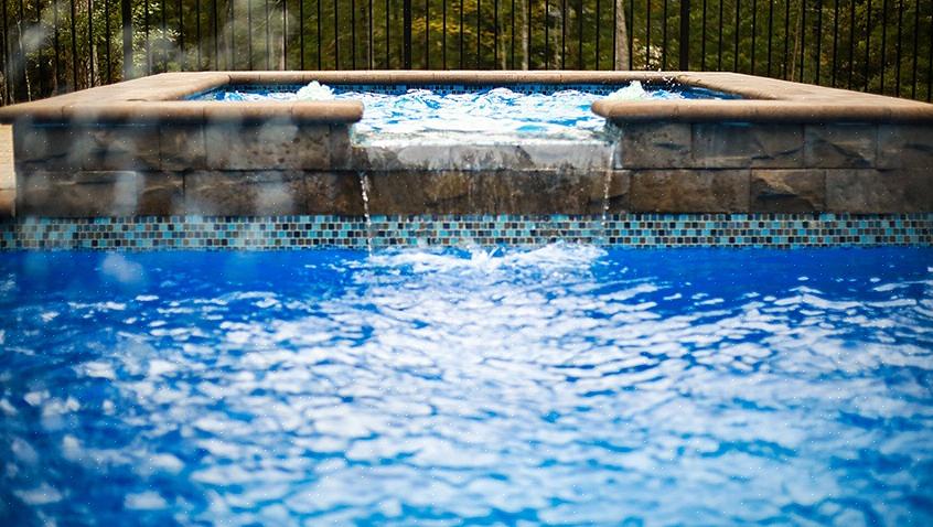 O teor de sal em sua piscina ainda é geralmente muito pequeno para ser classificado como água doce