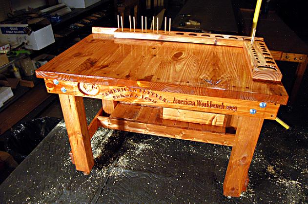 Altura da mesa - Você vai construir a mesa de amarração para relaxar enquanto faz alguns trabalhos