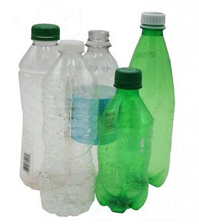 Pegue os sacos plásticos de armazenamento que deseja reutilizar