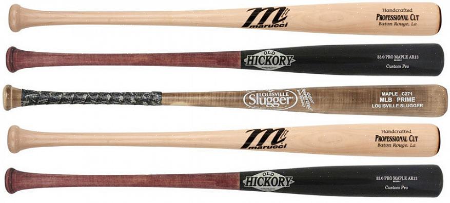 Os morcegos Louisville Slugger feitos de bordo são mais caros do que os morcegos feitos de cinza branca