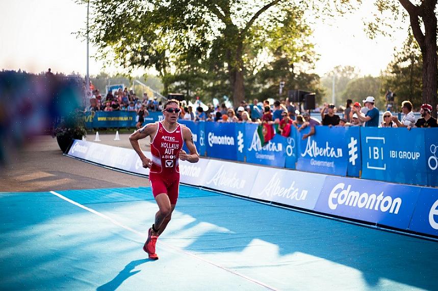 Seguir um plano de treinamento intenso que o deixará pronto para o próximo Ironman Triathlon