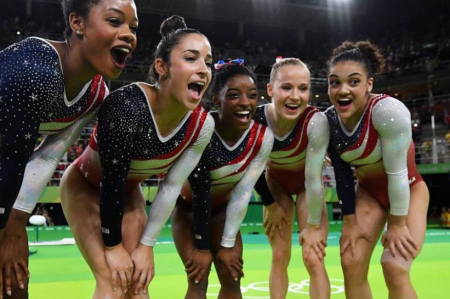 Meninas começam a treinar muito cedo se desejam competir