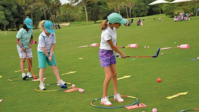 O tamanho certo de aperto para tacos de golfe júnior geralmente vem no tamanho do núcleo.50