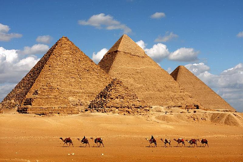 As próximas Pirâmides Le Meridian para vistas deslumbrantes das pirâmides