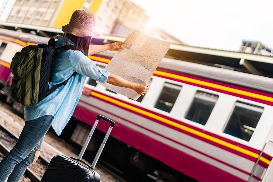 Se ainda houver bilhetes antecipados disponíveis na noite anterior à sua viagem